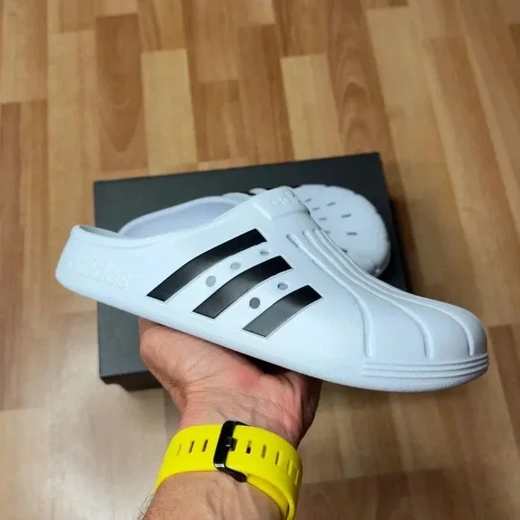 π°HUGE CLEARANCE SALE π° New & Authentic Adidas Adilette Mens Clogs (FY8970) - Picture 3 of 13